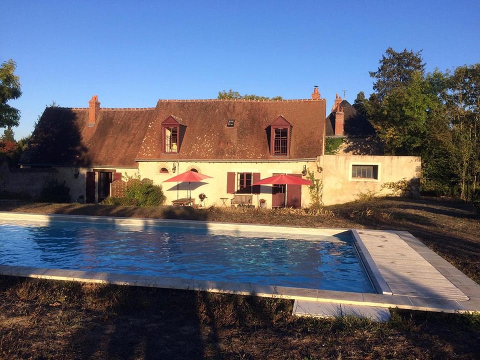 Property building, Pool view, Swimming pool