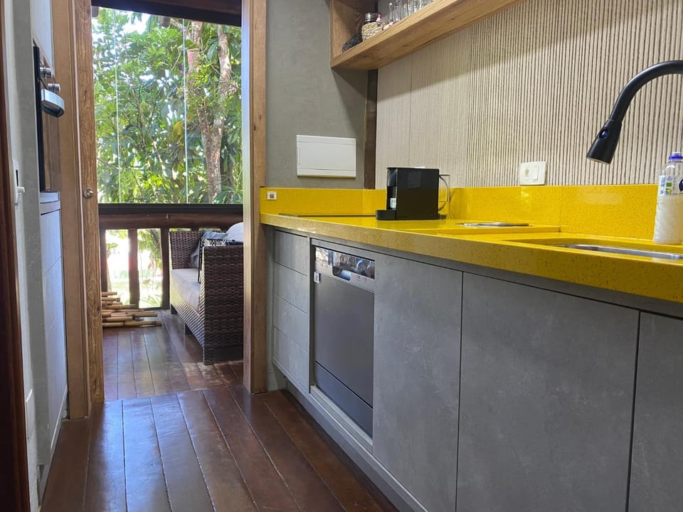 Communal kitchen, dishwasher