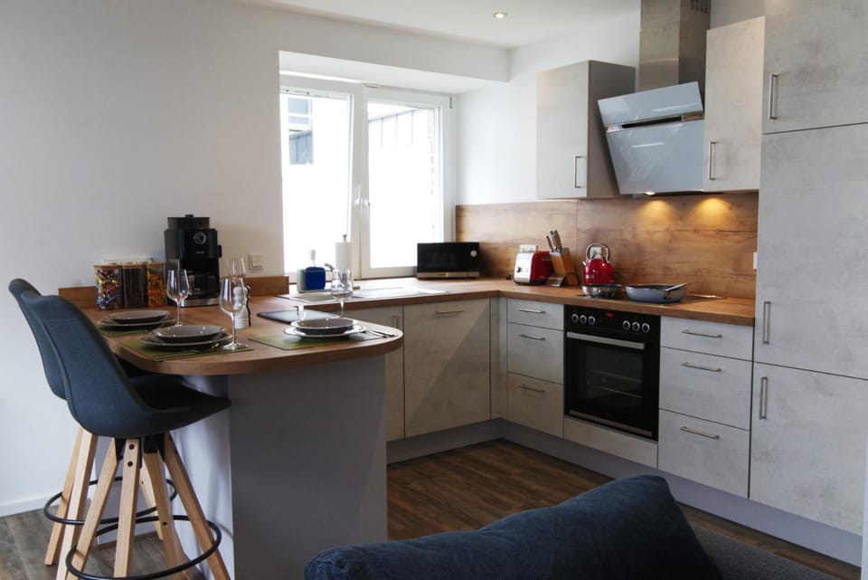 Kitchen or kitchenette, Breakfast