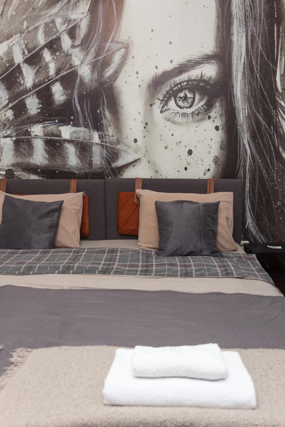 Bed, Decorative detail, Bedroom