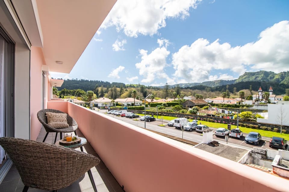 Balcony/Terrace, City view, Street view