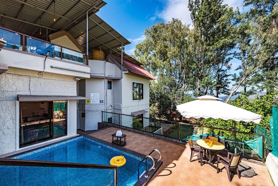 Property building, Day, View (from property/room), Balcony/Terrace, Pool view, Swimming pool