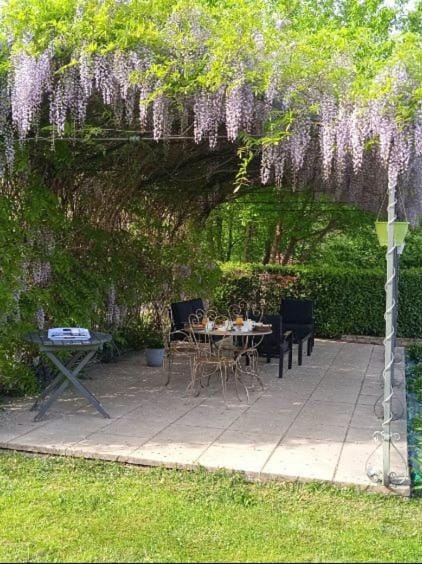 Gîte, suite d'hote de charme, petit déjeuner compris House in Occitanie