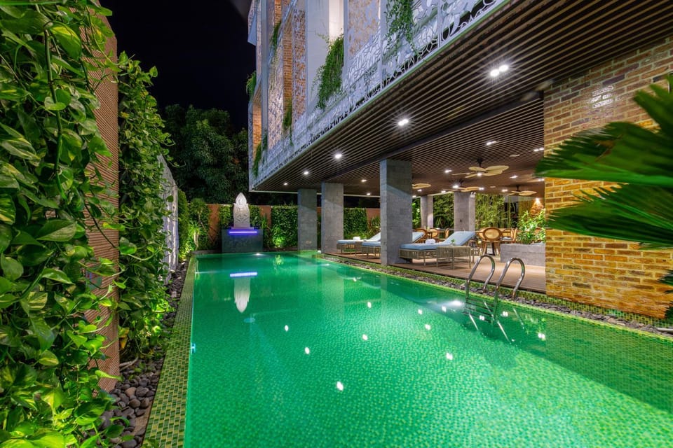 Property building, Swimming pool