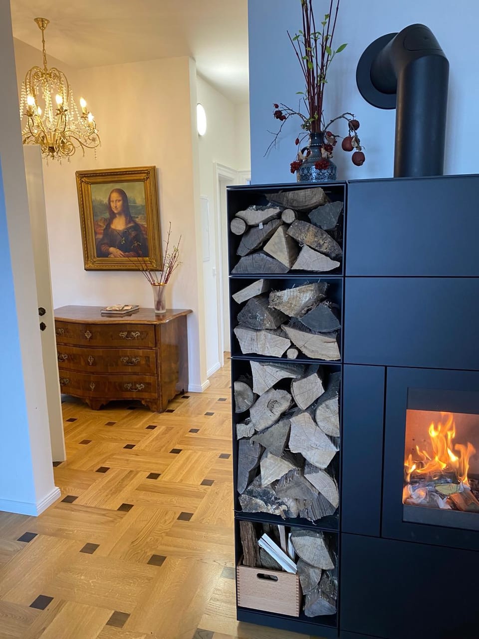 Seating area, flat iron