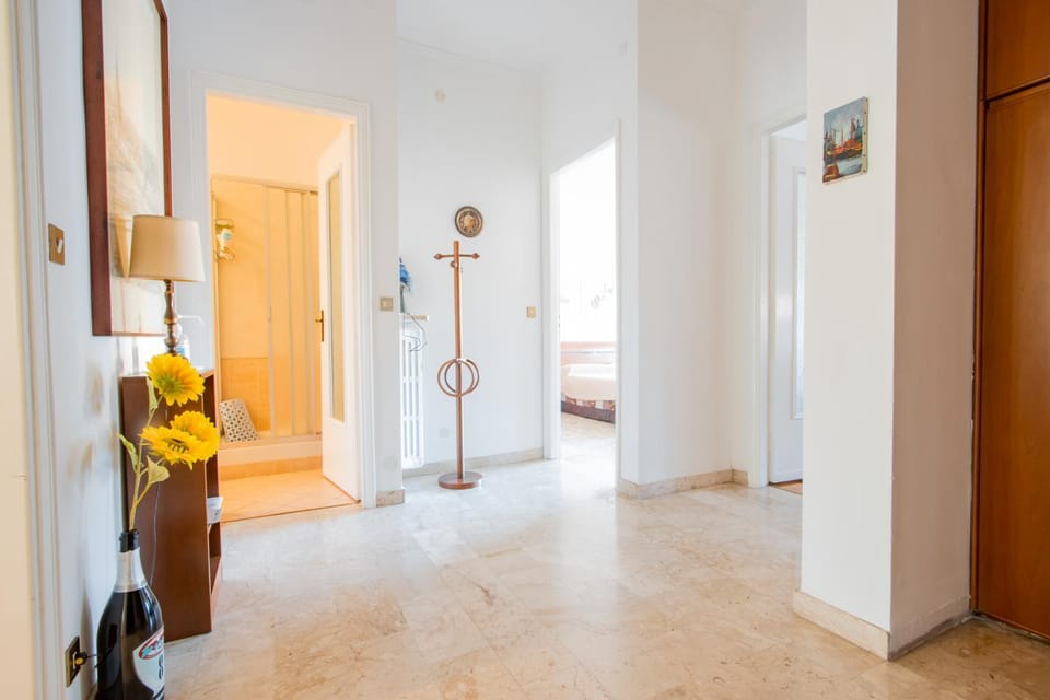 View (from property/room), View (from property/room), Lobby or reception, Other, Decorative detail