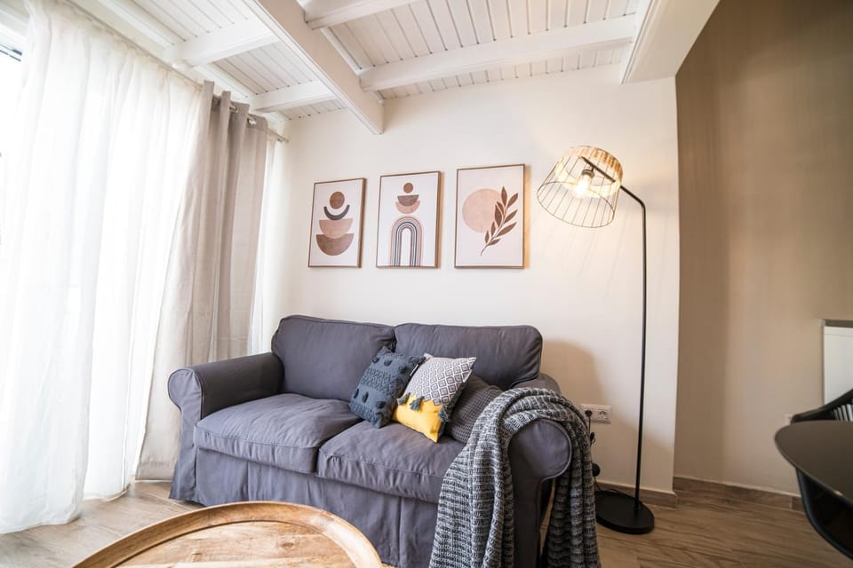 Lounge or bar