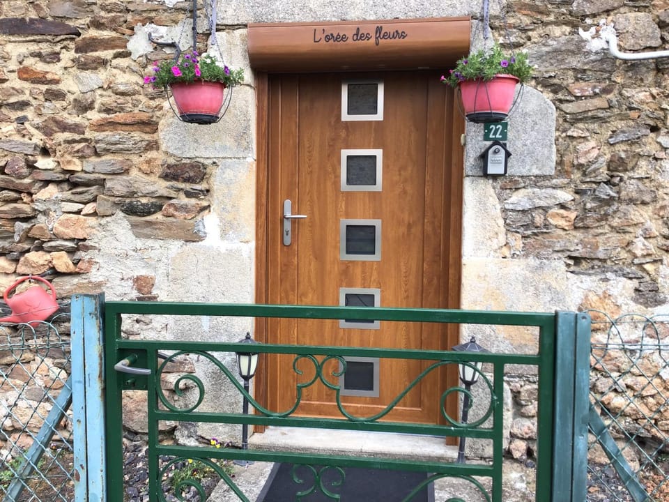 L’orée des fleurs House in Nouvelle-Aquitaine