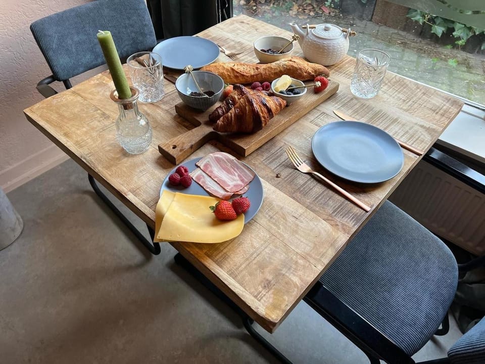 Breakfast