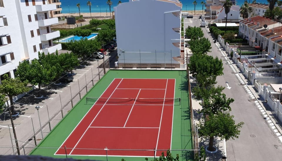 Tennis court