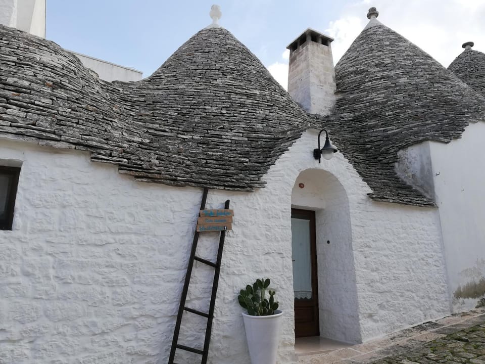 Luxury Trulli Sabotino 48 Villa in Province of Taranto