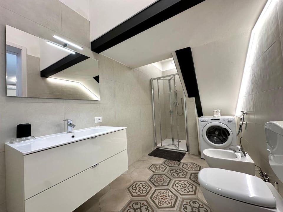 Shower, Bathroom, washing machine