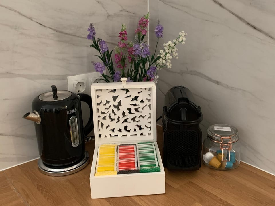 Coffee/tea facilities