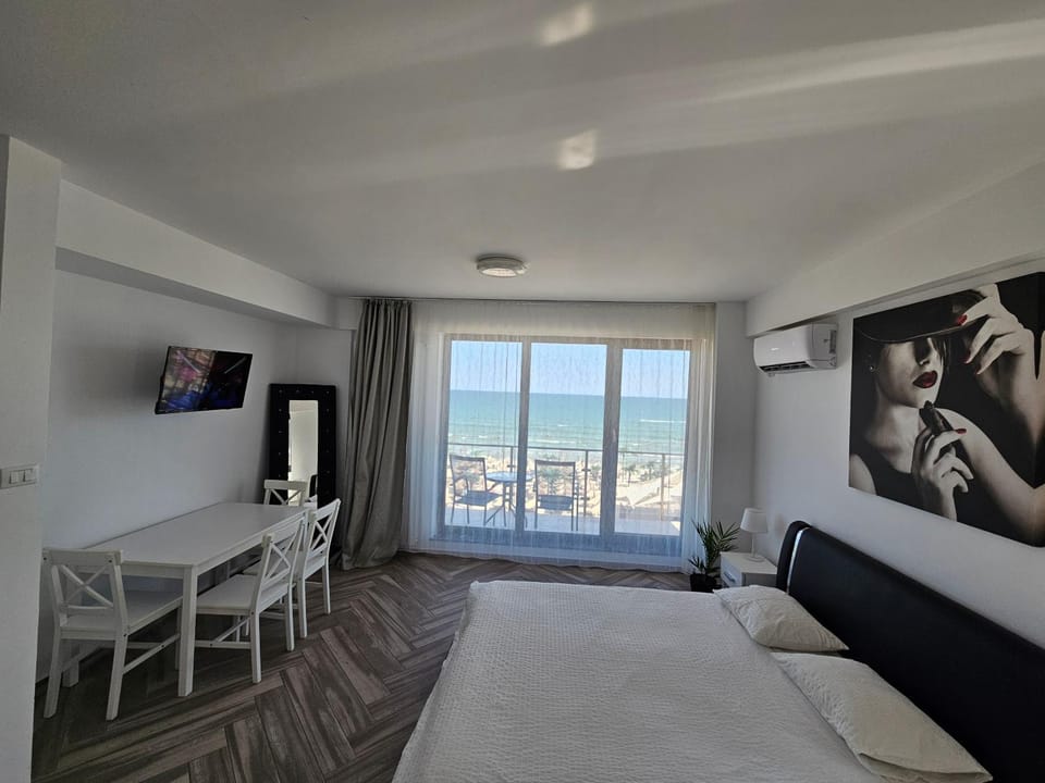 Beach Residence Studios Mamaia Nord 23 Apartment in Constanța County