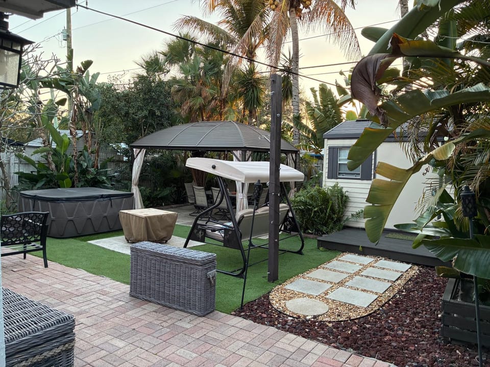 Cozy House Apartment in Wilton Manors