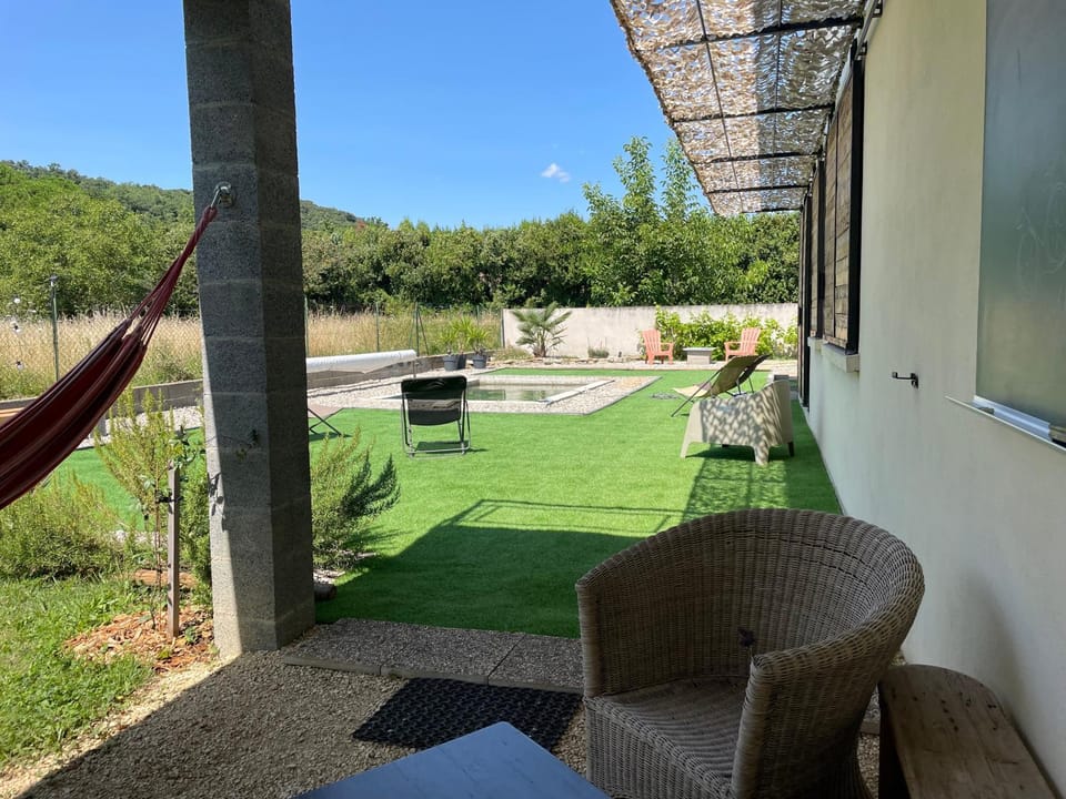 Balcony/Terrace, Garden view