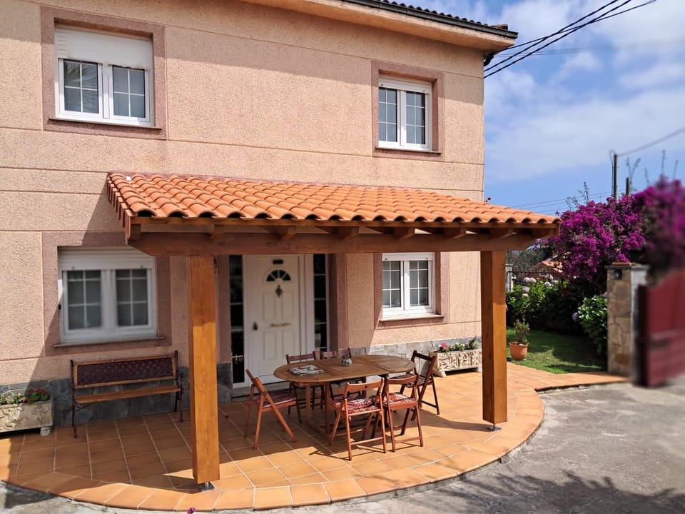 LA BUGANVILLA House in Asturias