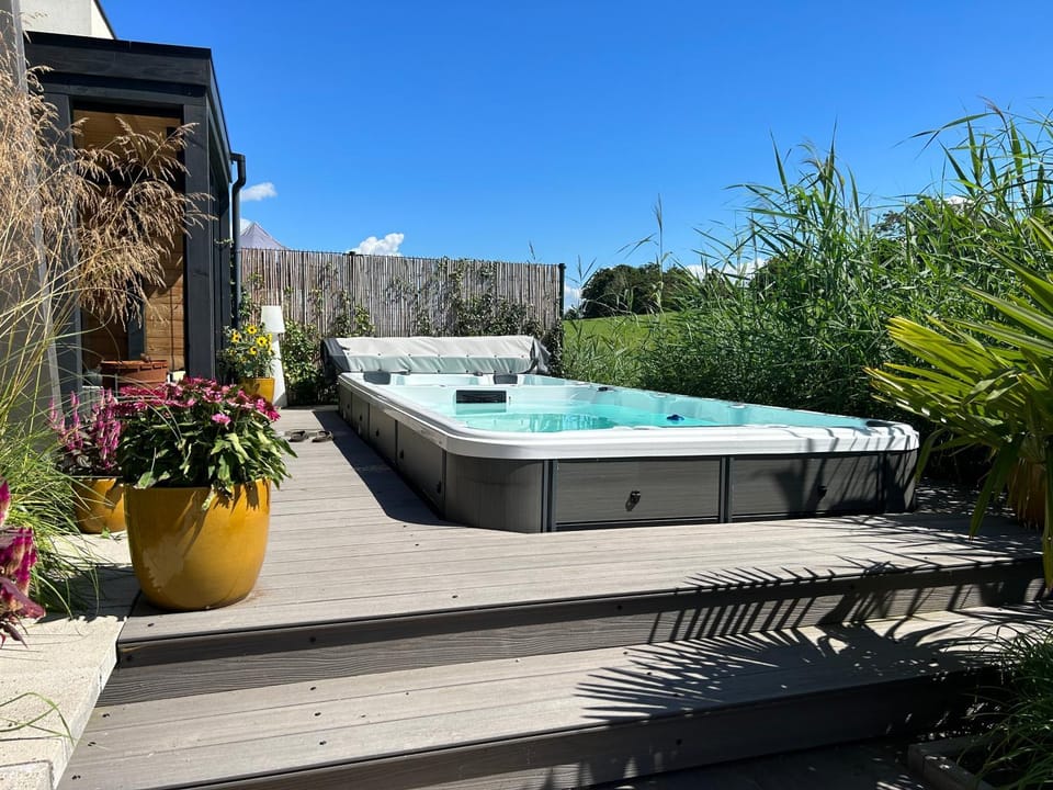 Garden, Hot Tub, Hot Tub