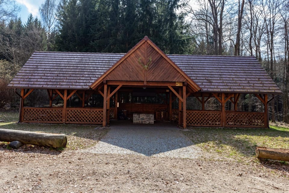 Patio, Off site