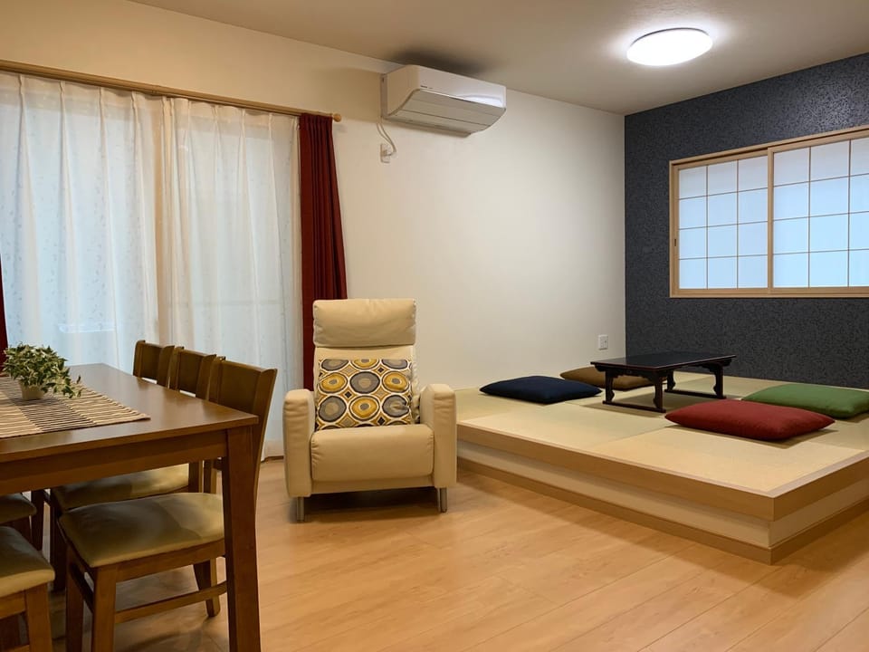 Living room, Photo of the whole room, Seating area, Dining area, air conditioner
