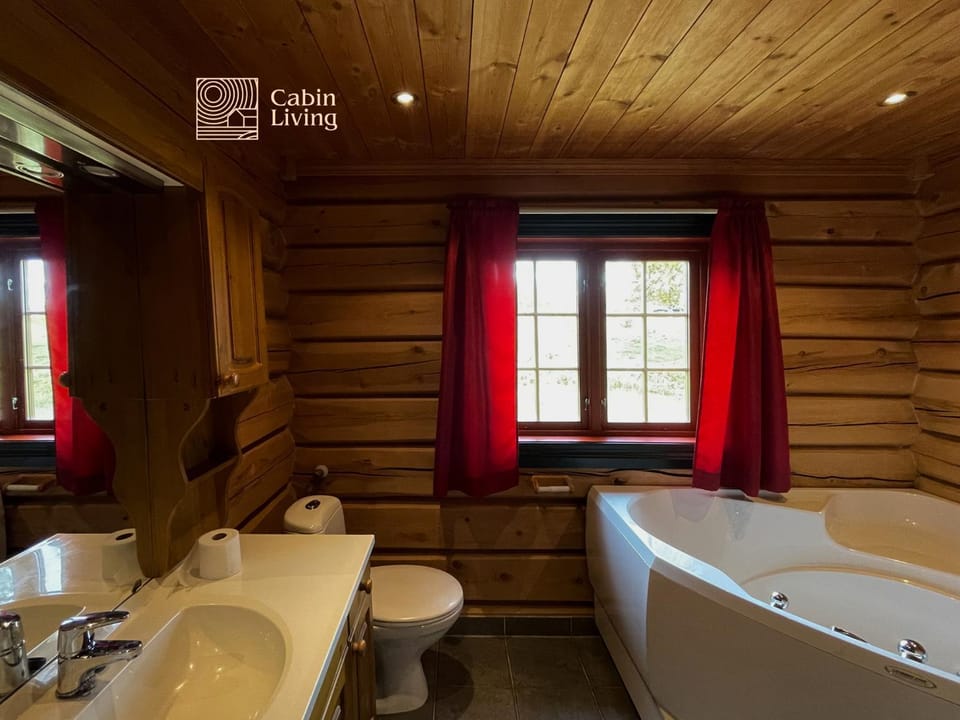Cozy cabin at Beitostølen with sauna, hot tub & fireplace Cabin in Innlandet
