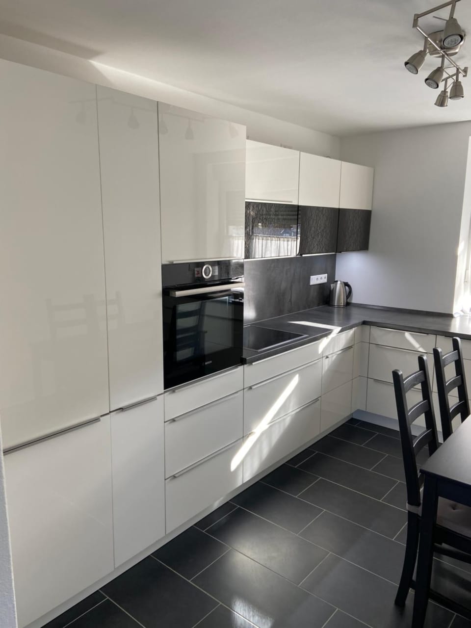Kitchen or kitchenette, Communal kitchen