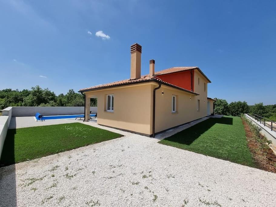 Property building, Garden
