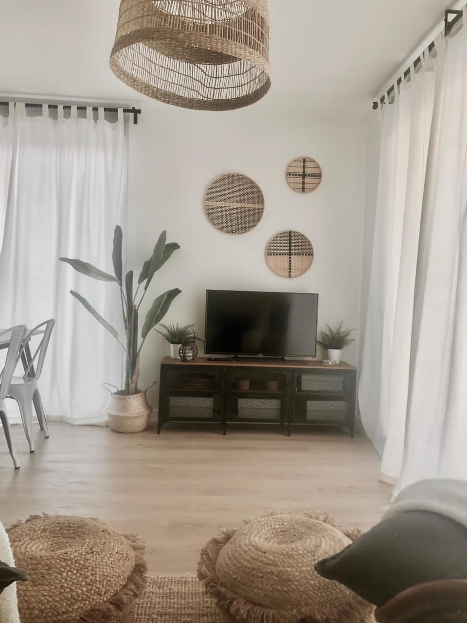 TV and multimedia, Living room