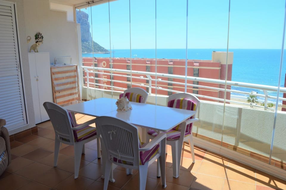 Balcony/Terrace, Dining area, Mountain view, Sea view