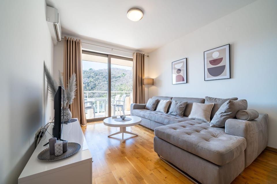 Luxury apartment near beach Apartment in Budva Municipality