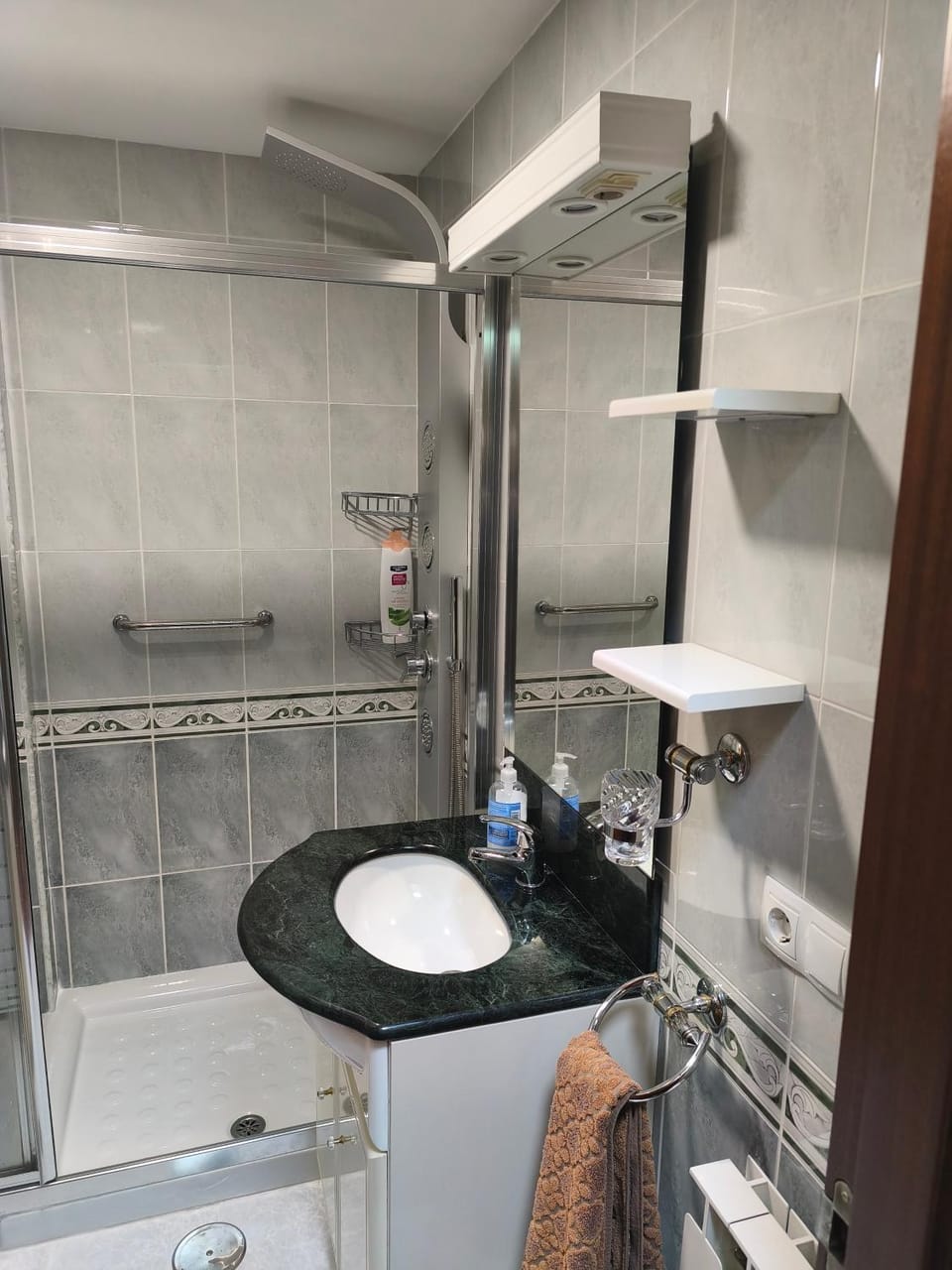 Piso Céntrico Nati Con Parking Incluído Apartment in O Salnés