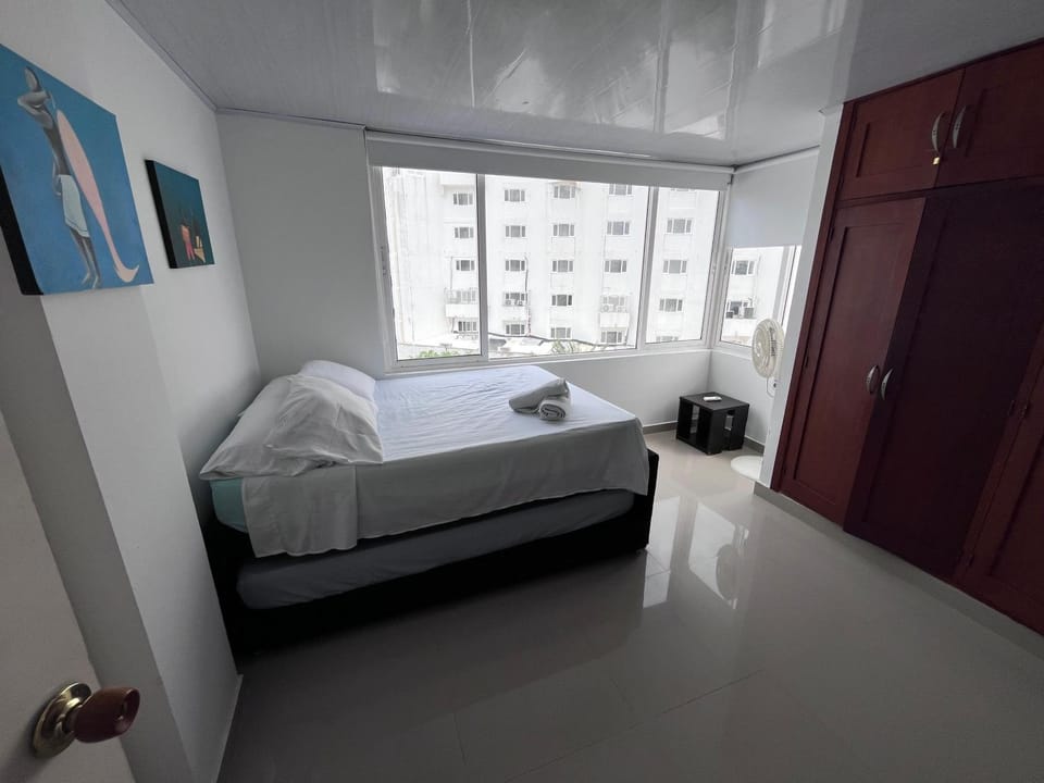Lindo apartamento en el mejor sector de la isla. piscina, bbq, playa a 30 metros Apartment in San Andres