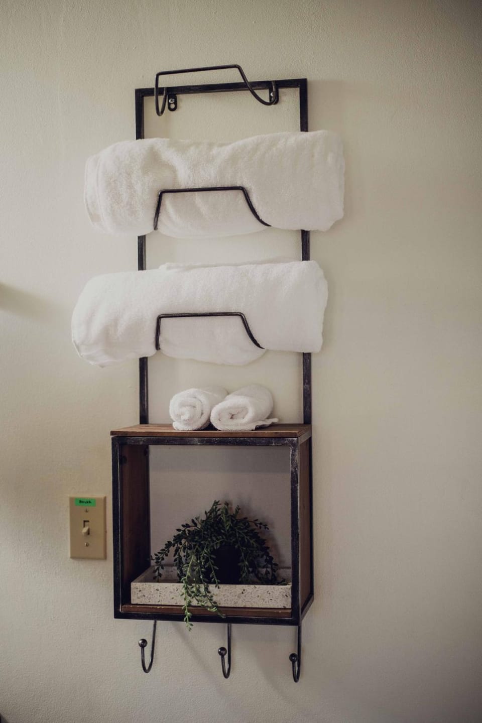 towels, wardrobe