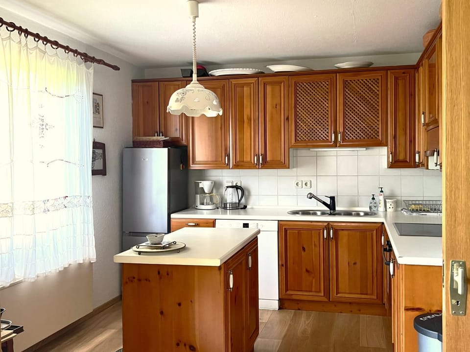 oven, pet friendly, toaster