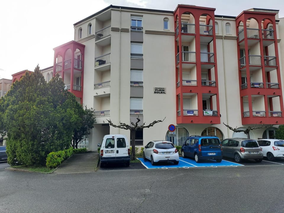 studio tout équipé proche therme Apartment in Occitanie