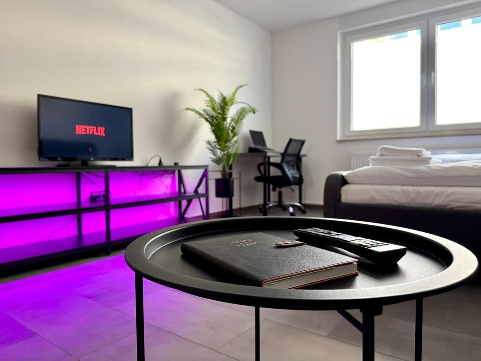 TV and multimedia, Evening entertainment