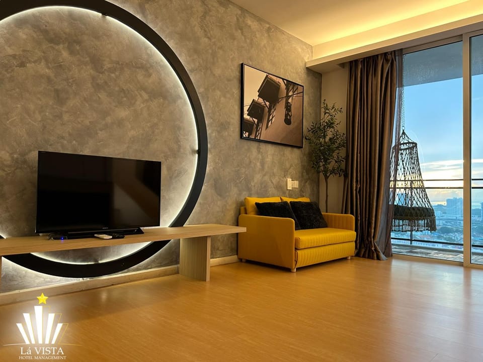 TV and multimedia, Seating area