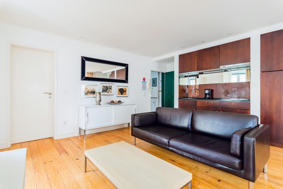 Condessa Central Duplex Apartment in Lisbon
