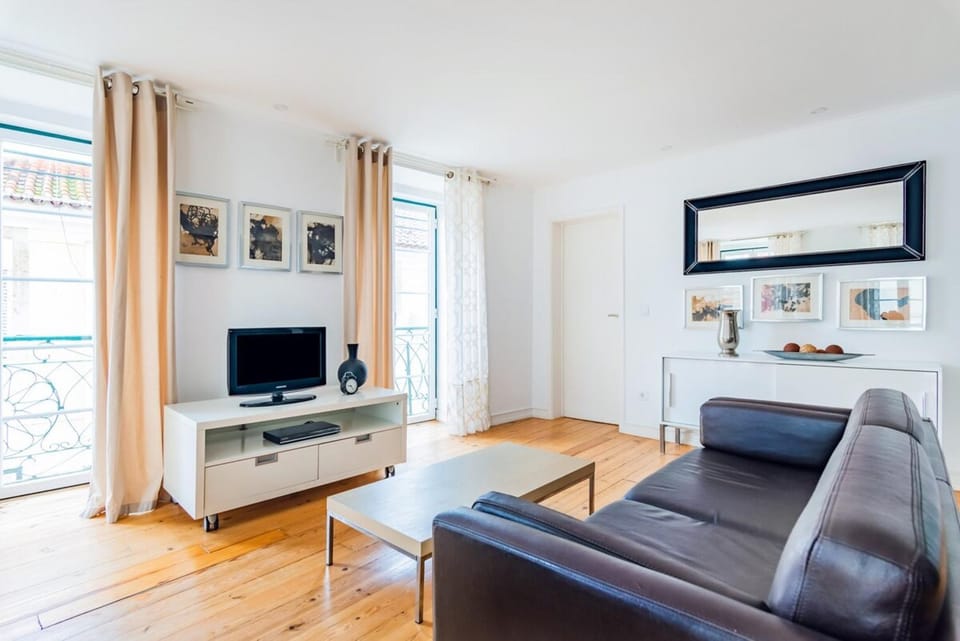 Condessa Central Duplex Apartment in Lisbon