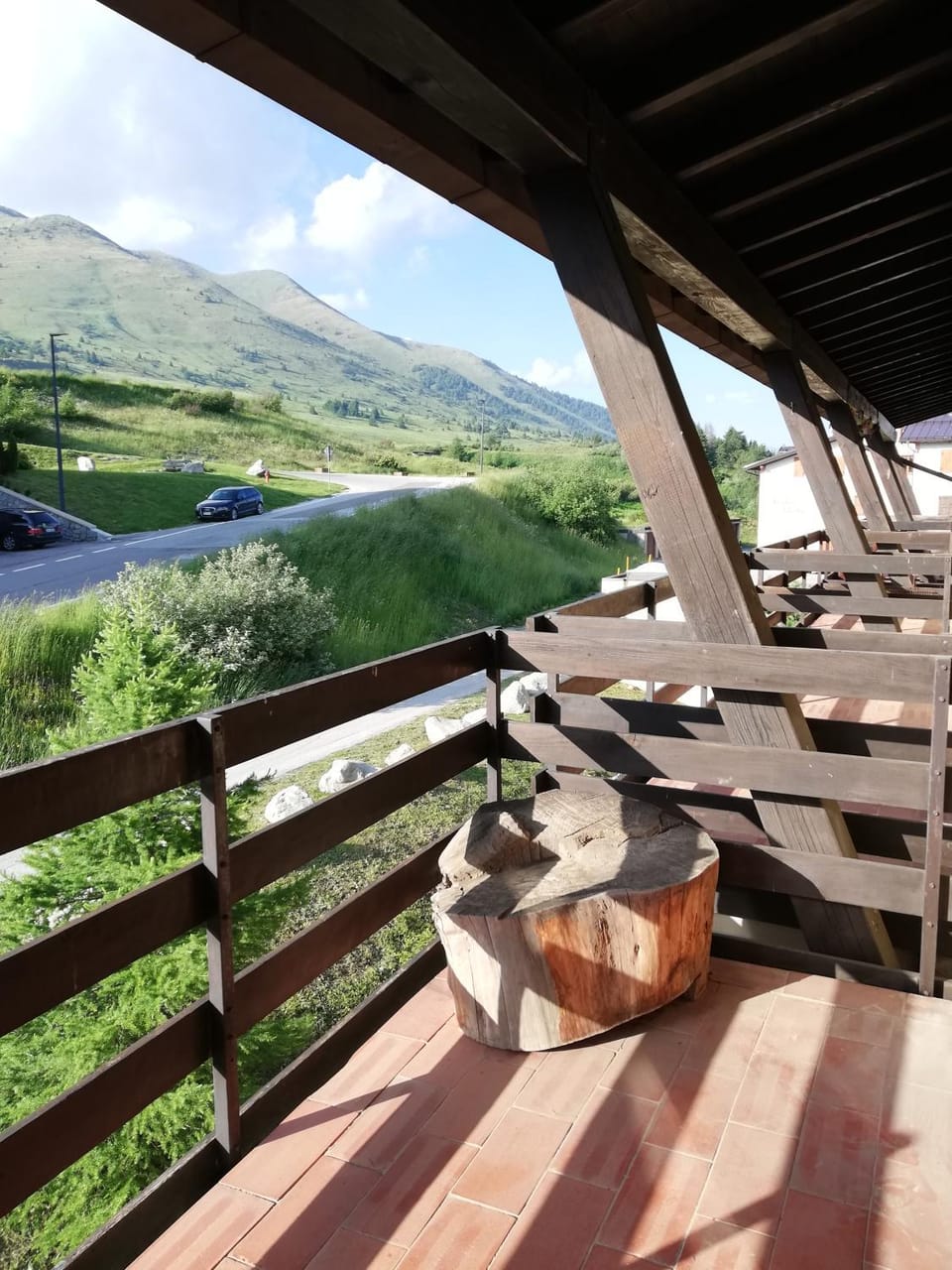 Balcony/Terrace, Mountain view
