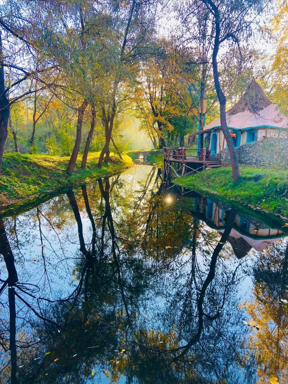 Natural landscape, Balcony/Terrace, Lake view