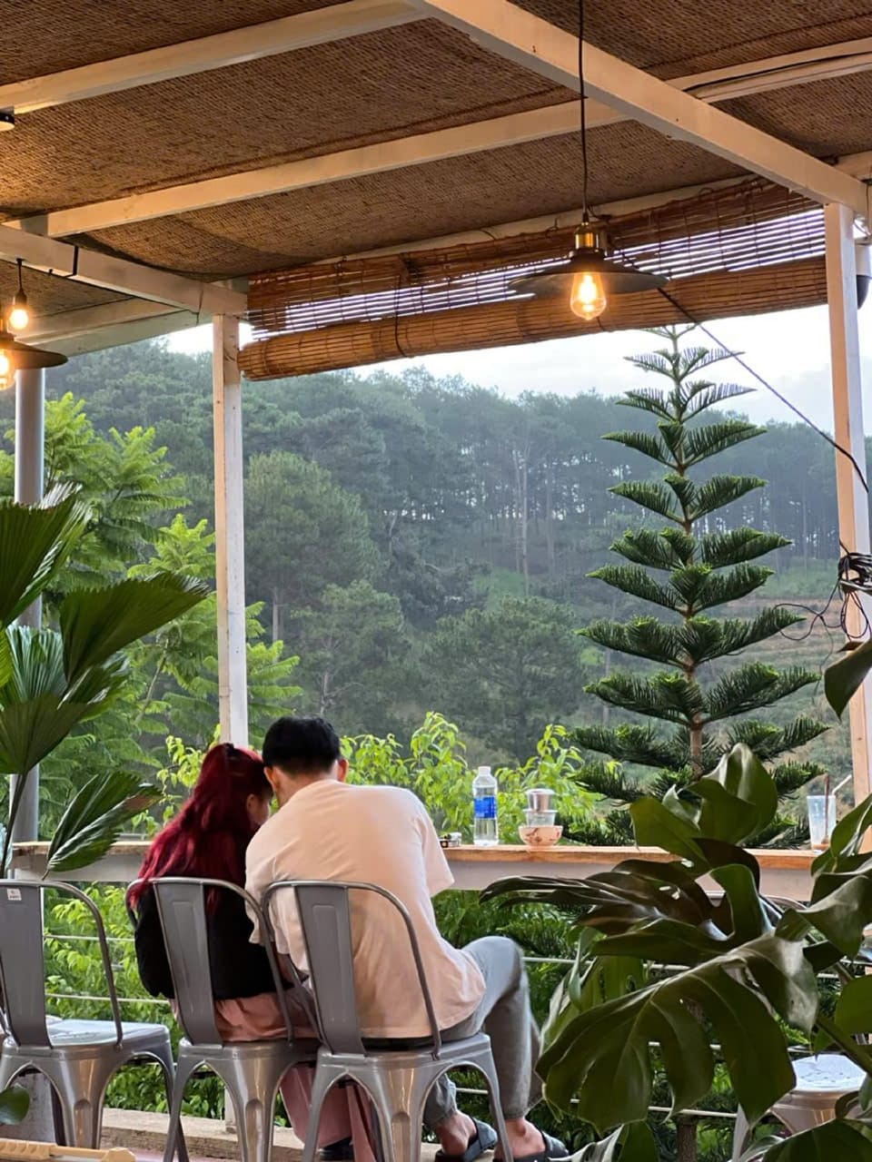 People, View (from property/room), Balcony/Terrace