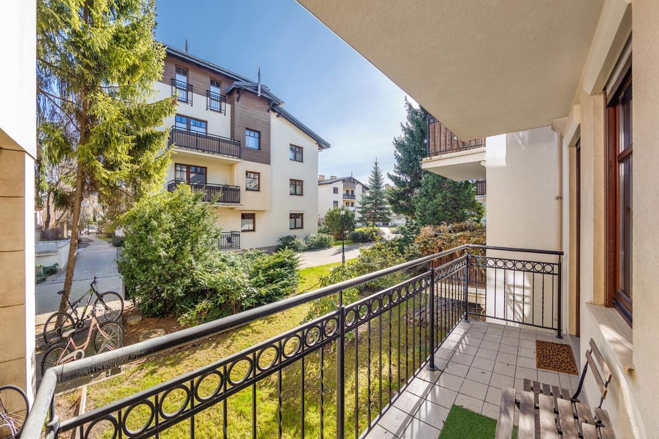 Property building, Balcony/Terrace