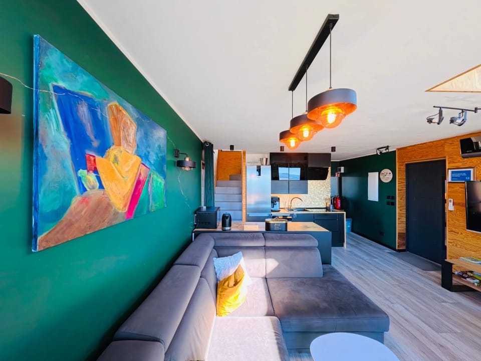 Communal lounge/ TV room, TV and multimedia, Living room, Seating area, Evening entertainment, Animals, Animals, Animals, Pets, Pets, Pets, pet friendly, pet friendly