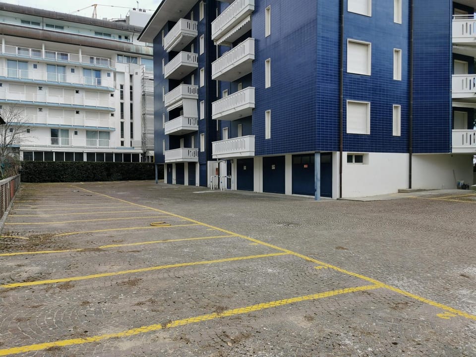 Property building, Parking
