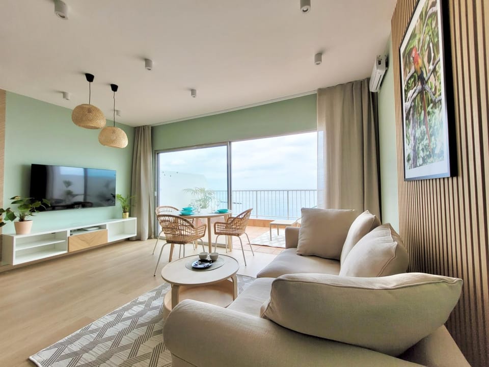 TV and multimedia, Balcony/Terrace, Living room, Dining area