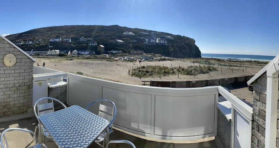 Balcony/Terrace, Seating area, Beach, Beach, Sea view, Sunset