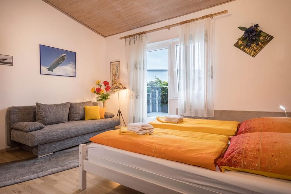 Living room, Bedroom