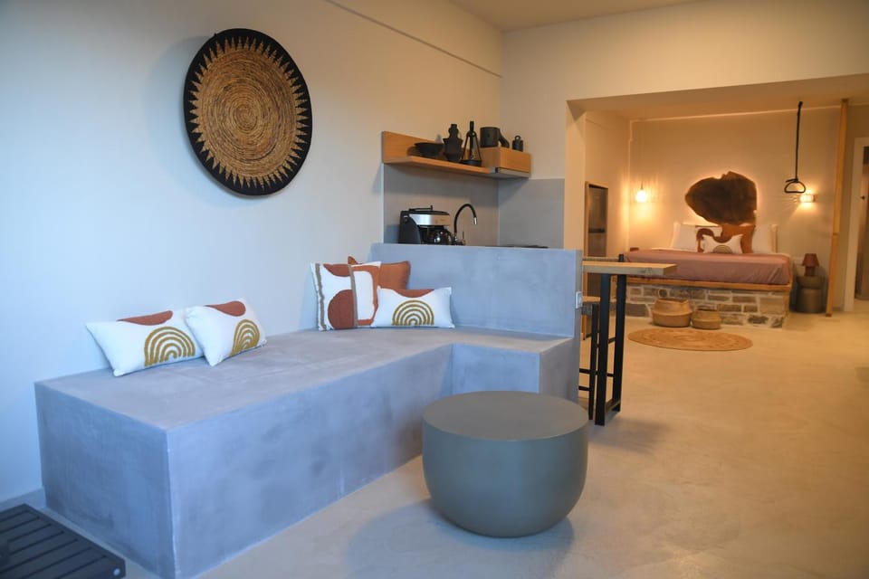 Stochos studios next to the sea! Apartment hotel in Crete