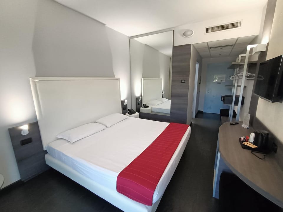 Break Hotel Hotel in Lombardy